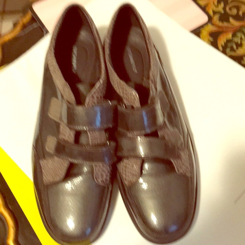 FZiNAL PRZiCEbStonefly. Ladies sneakers preowned